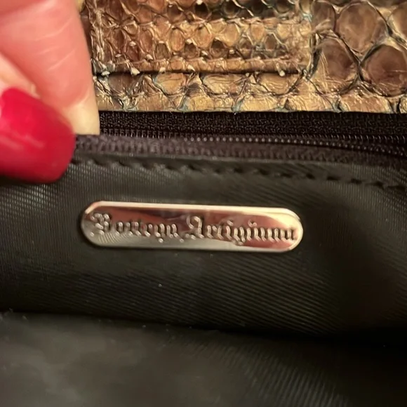 Pre loved snakeskin small hand bag - Picture 4 of 5